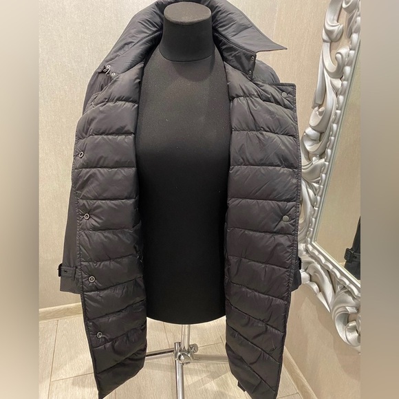 Burberry Down-Filled Cropped Trench coat - Picture 7 of 11